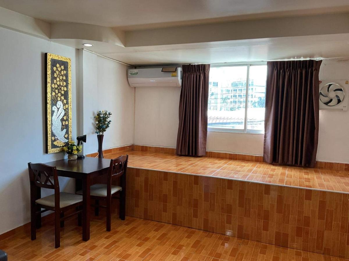 Zappa Guesthouse Pattaya Extérieur photo